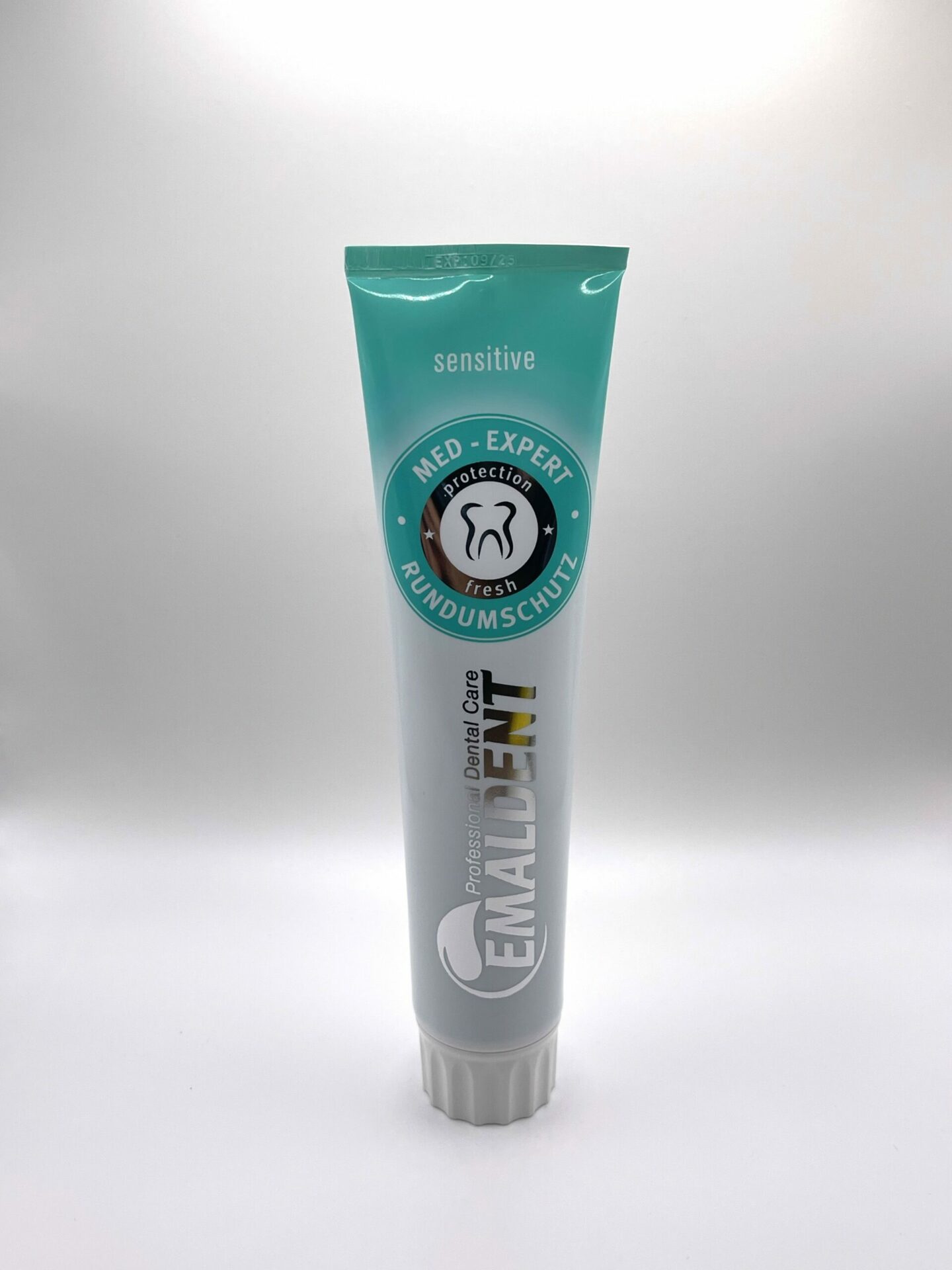 Tandpasta Emaldent Sensitive | Cheap deals by Angelo Viccy