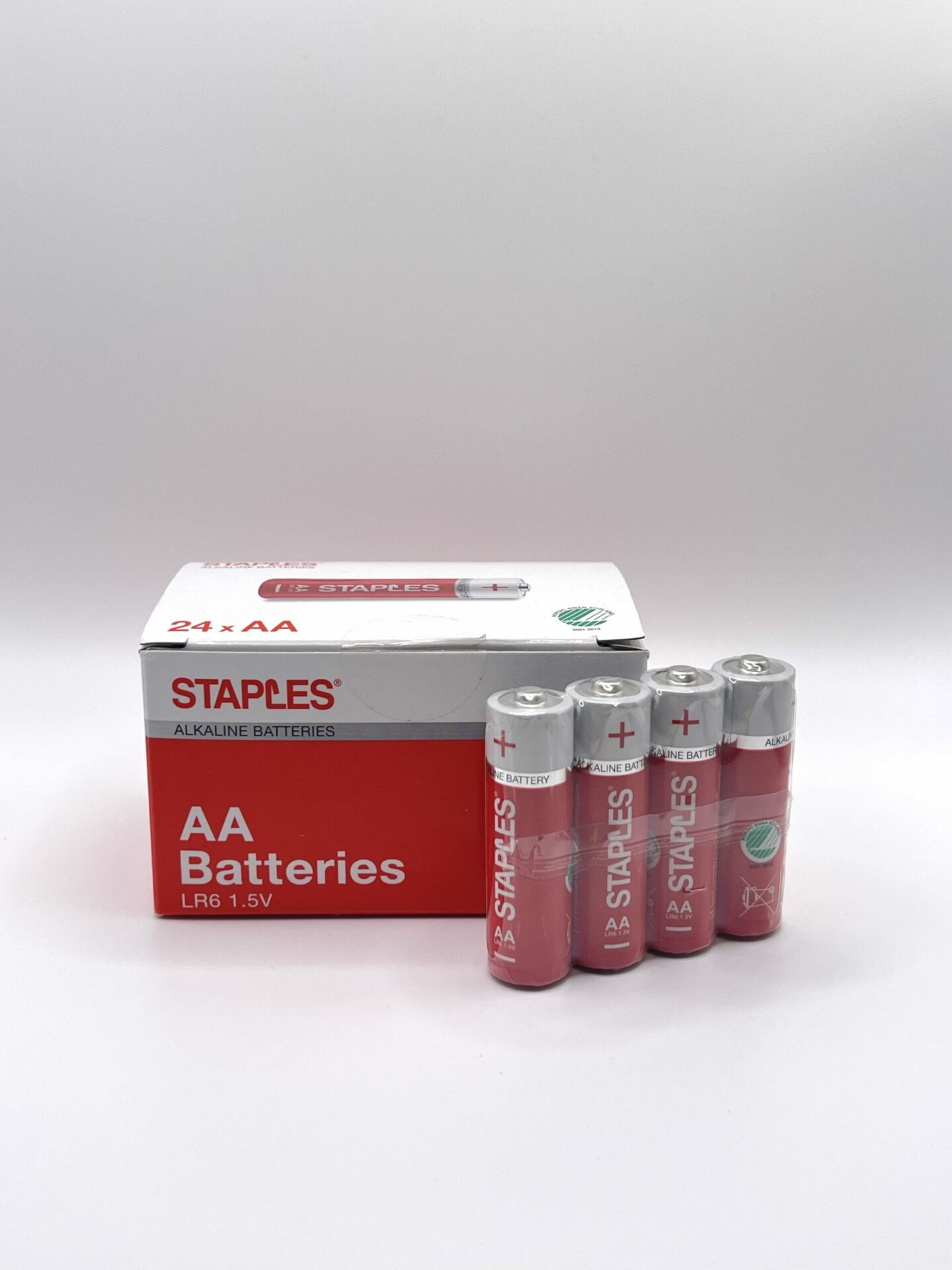 Staples AA batterijen 24 stuks | Goedkope batterijen | Cheap Deals by Angelo Viccy