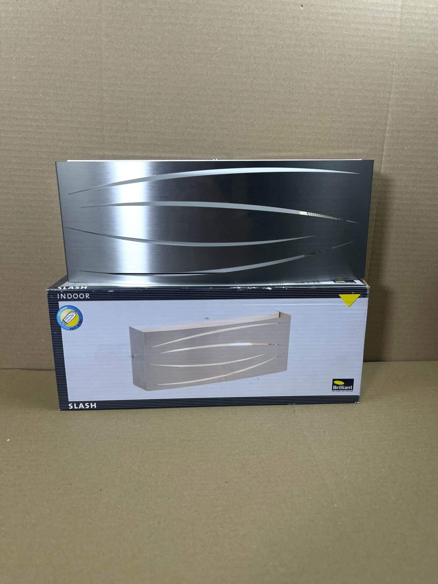 100038 Slash lamp doos + lamp
