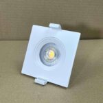 100044 Prisma spots vierkant wit spot