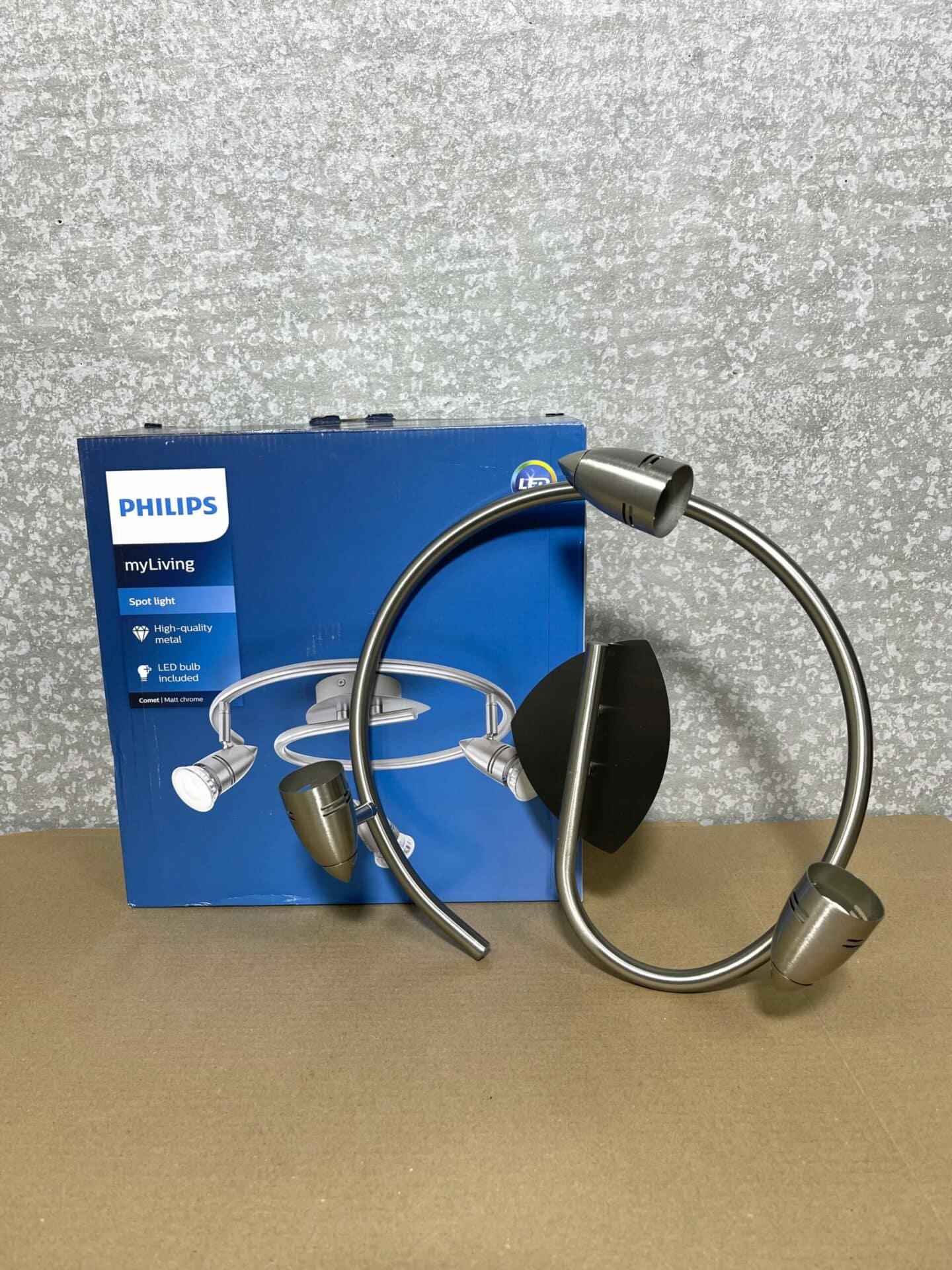 100048 Phillips My Living spotlight + doos
