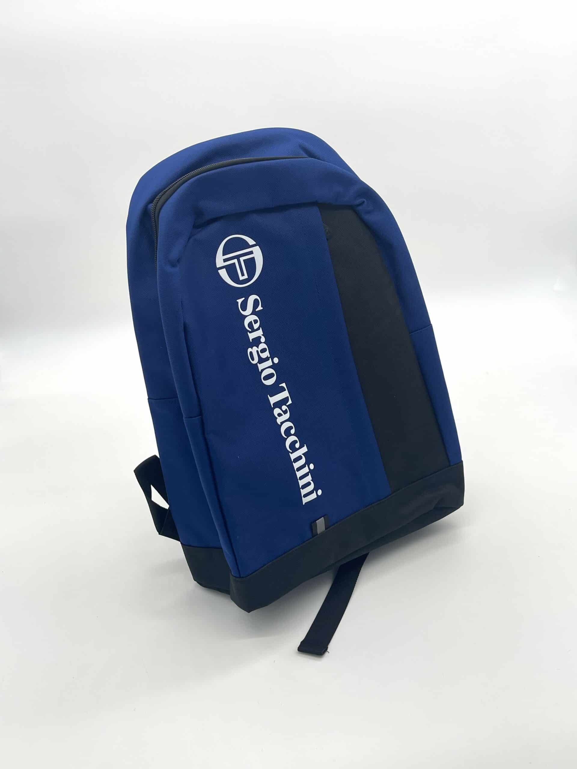 100108 Sergio Tacchini rugzak blauw verticaal driekwarts
